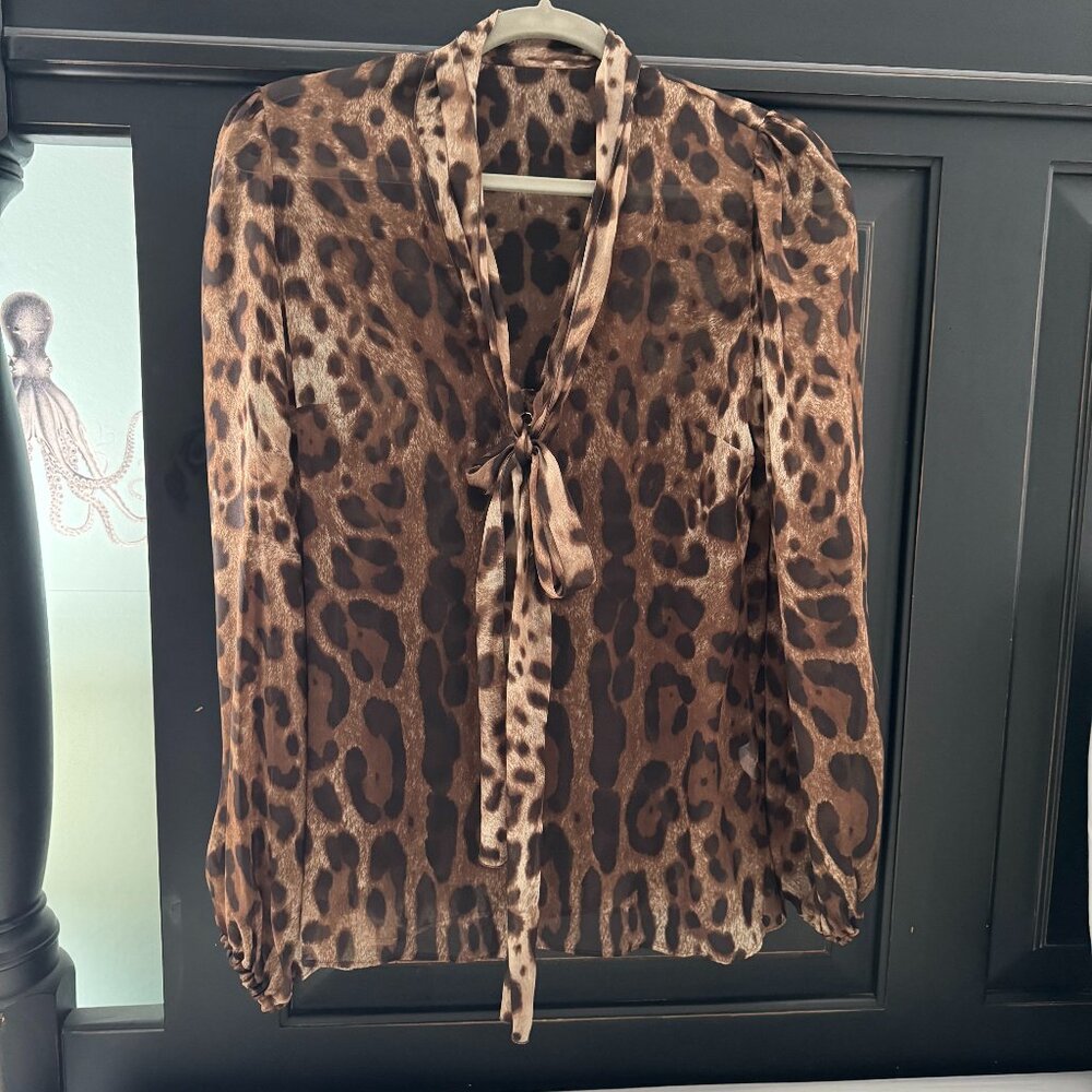 Dolce & Gabbana Leo Chiffon Blouse With Bow NWOT 40/4  $1500.00